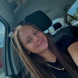 Meet your Posher, Breanna